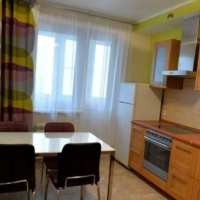 1-комнатная квартира, этаж 4/17, 42 м²