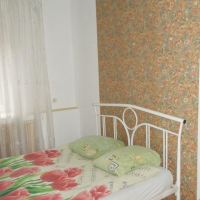 2-комнатная квартира, этаж 1/2, 50 м²