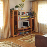 1-комнатная квартира, этаж 3/5, 37 м²